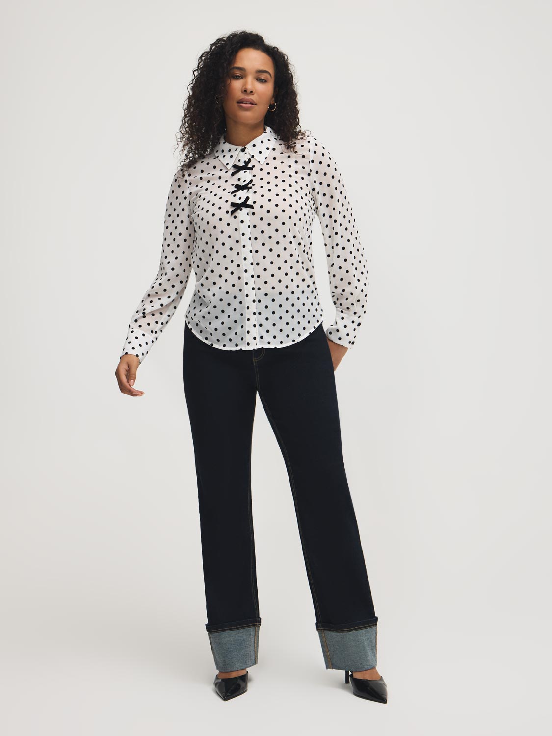 Blouse en mousseline de soie à nœud en velours