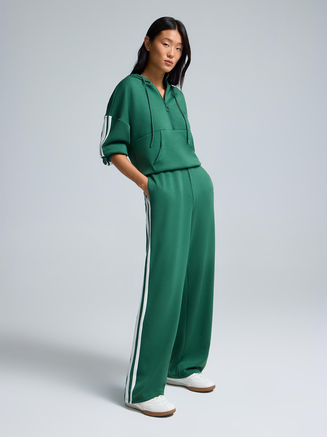 Pantalon Cloud Fleece large à bande contrastante
