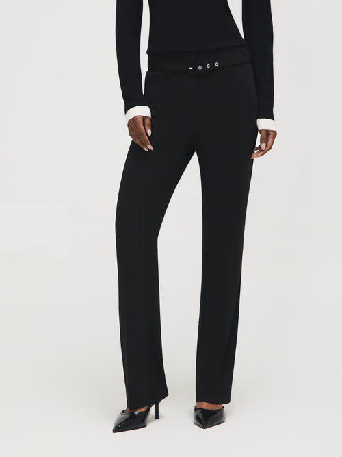 Pantalon évasé en crêpe ceinturé