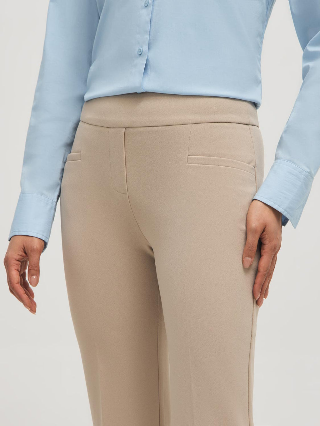 Pantalon en crêpe coupe droite