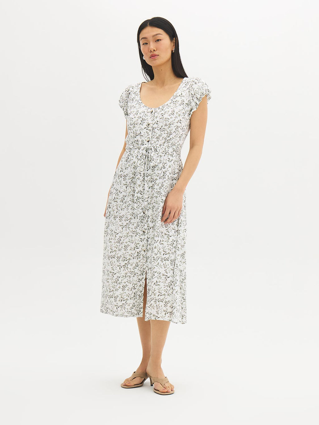 Robe mi-longue boutonnée à imprimé feuillage