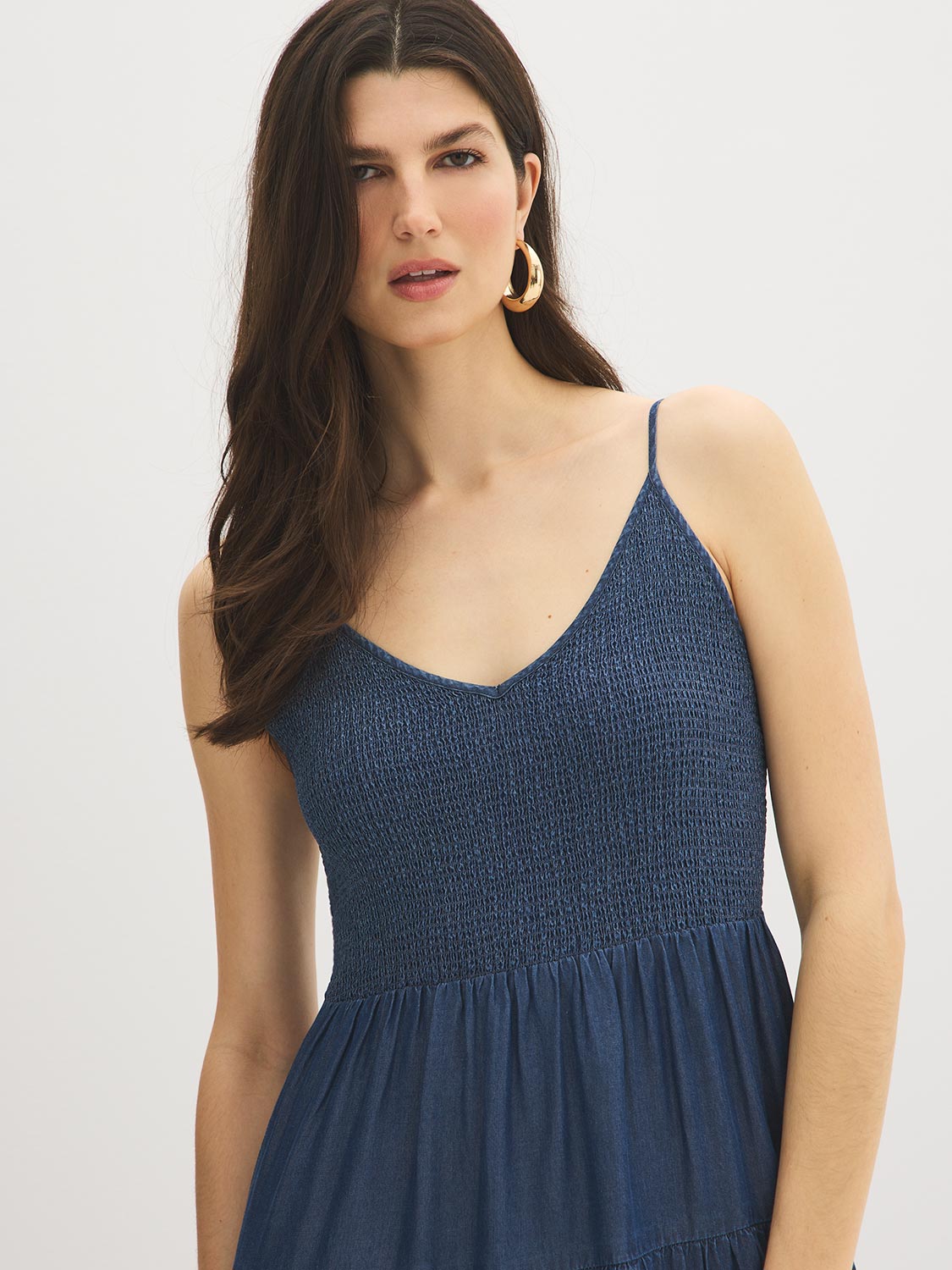 Robe midi en jean étagée smockée