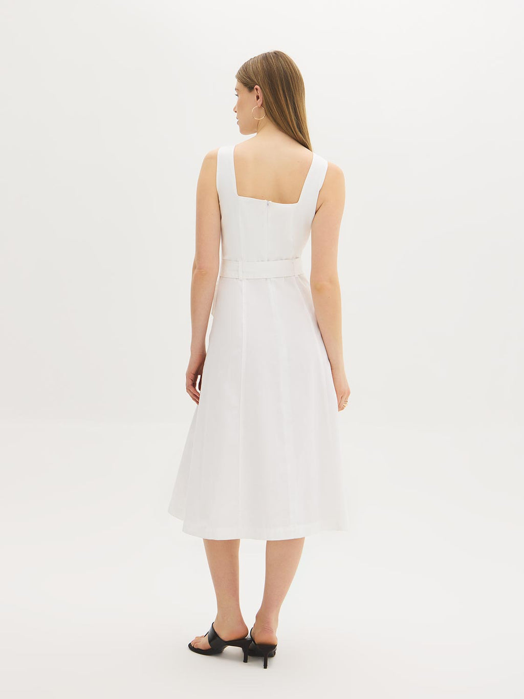 Robe midi en jean de coton ceinturée