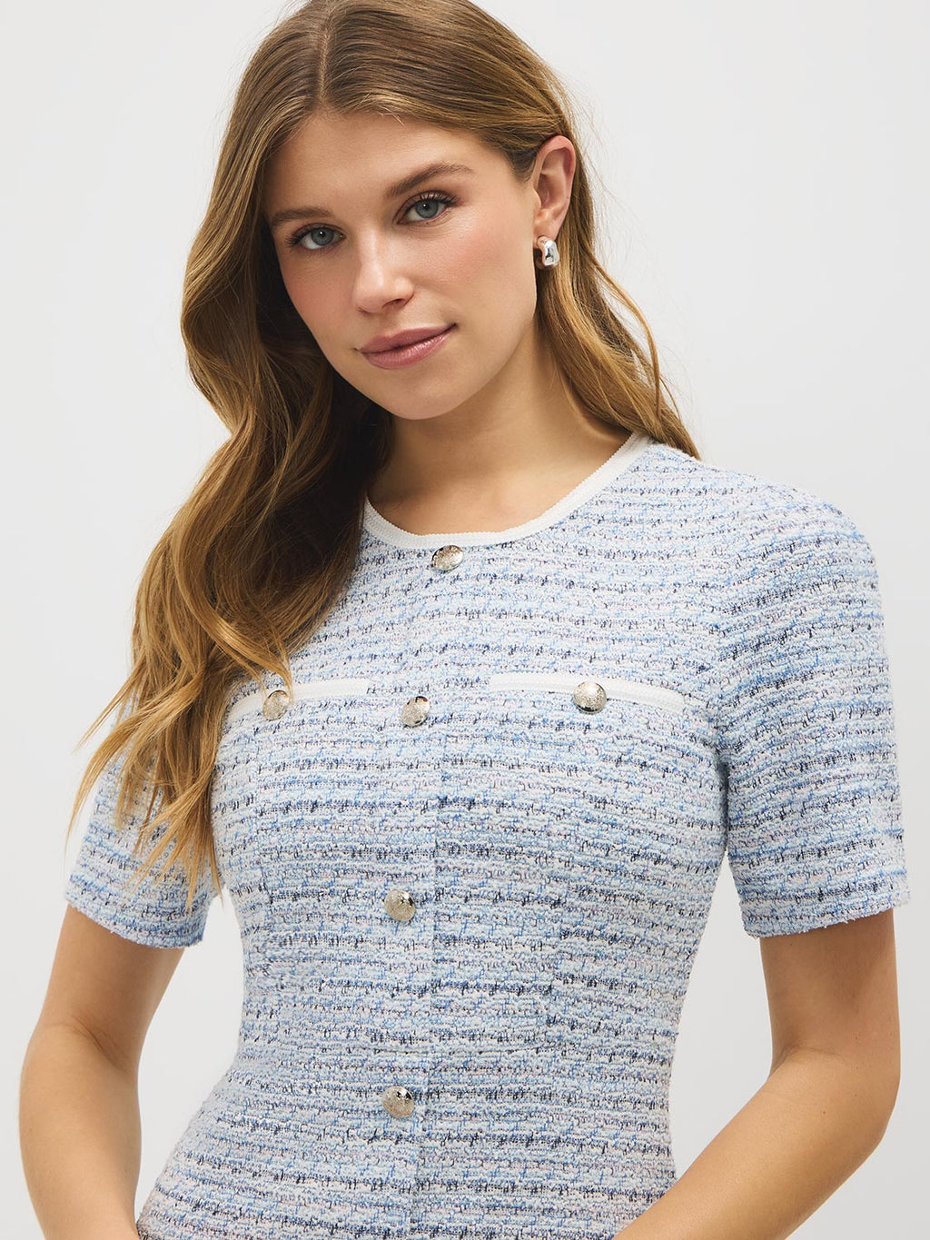 Robe boutonnée à manches courtes en bouclette