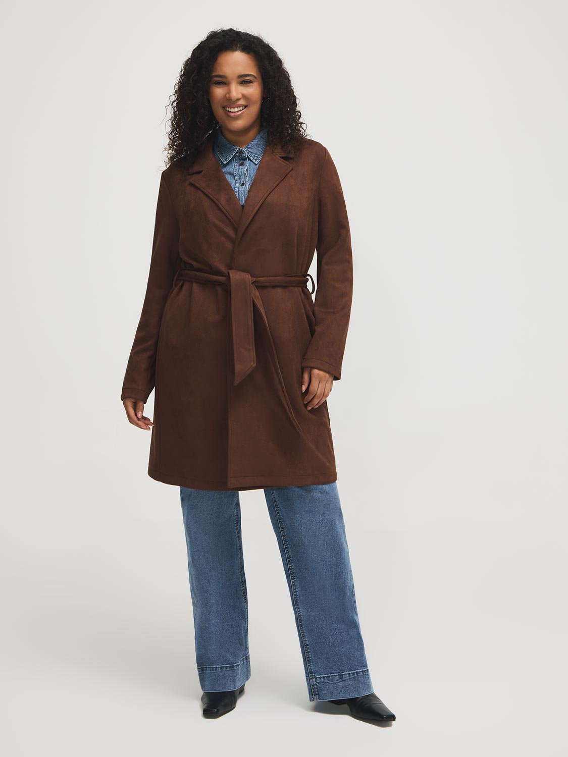 Manteau mi-long en faux daim