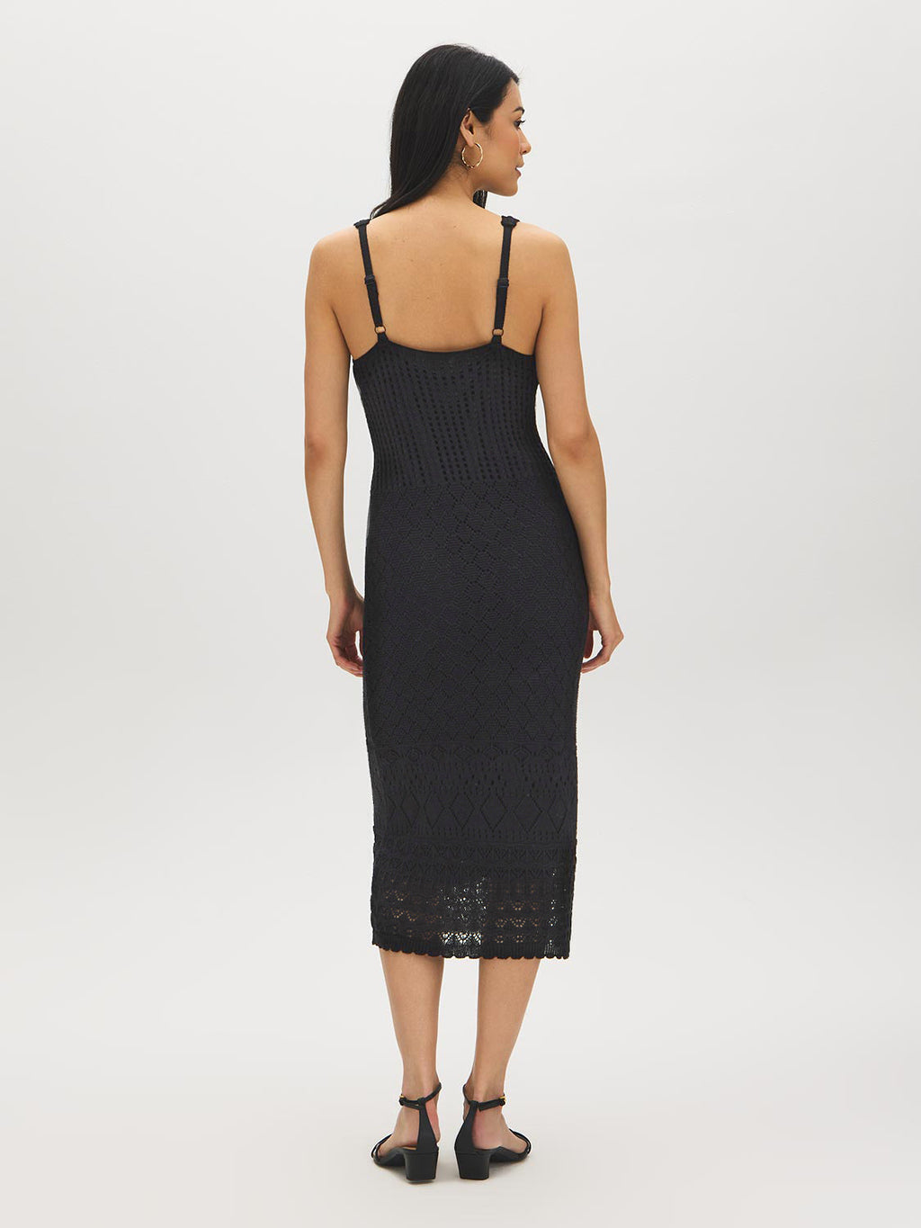 Robe midi en crochet à col en V