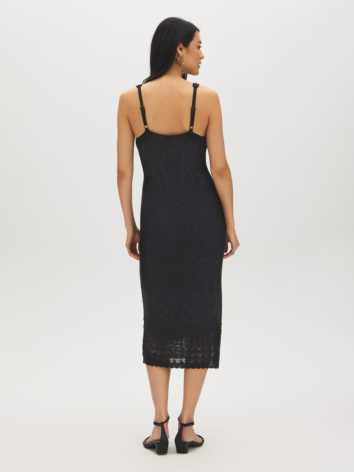 Robe midi en crochet à col en V