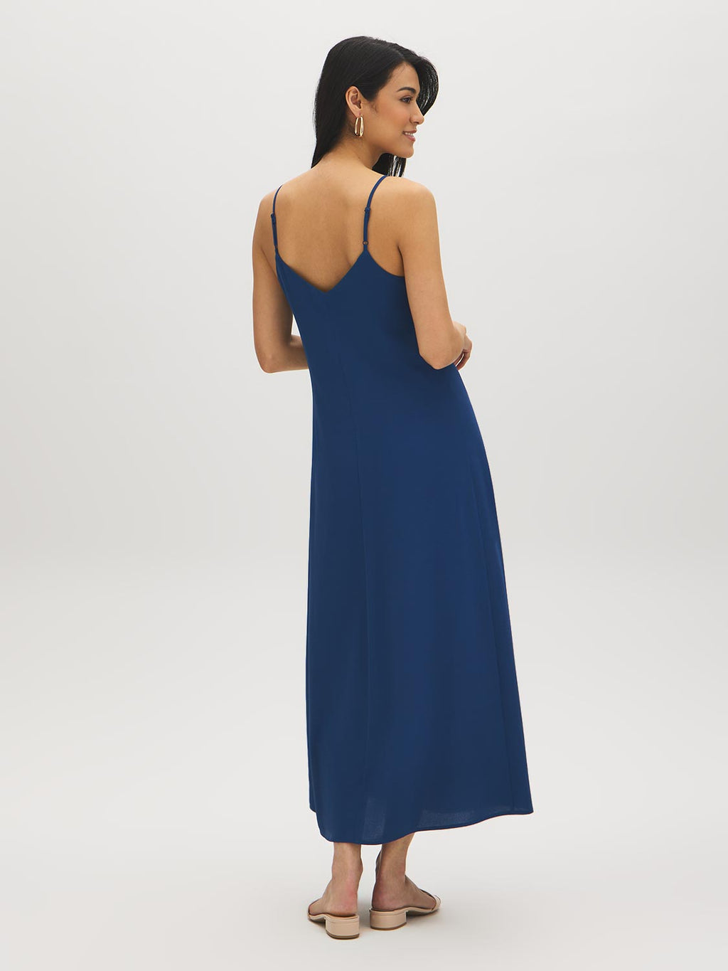 Robe nuisette fluide à bretelles réglables