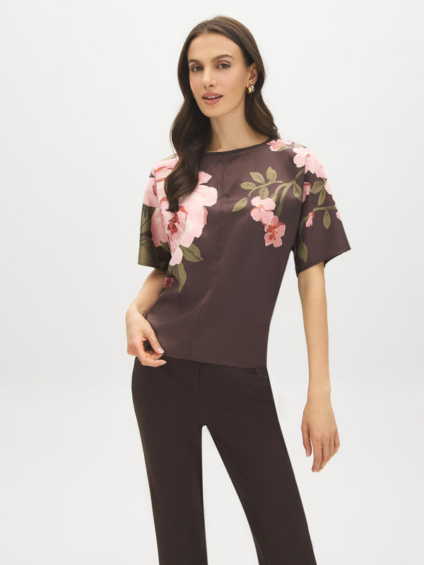 Haut à manches dolman en satin floral sur le devant