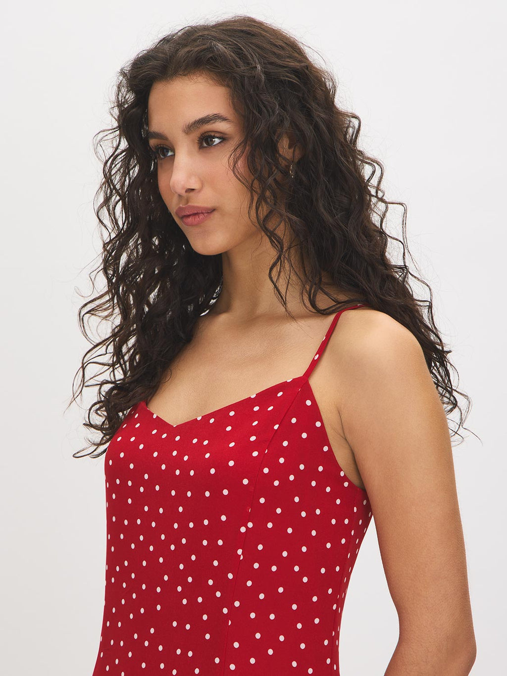 Robe courte en mousseline de soie à pois